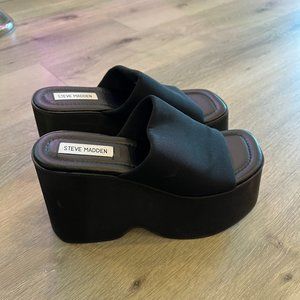Steven Madden 90s Slink Chunky Platform Sandals